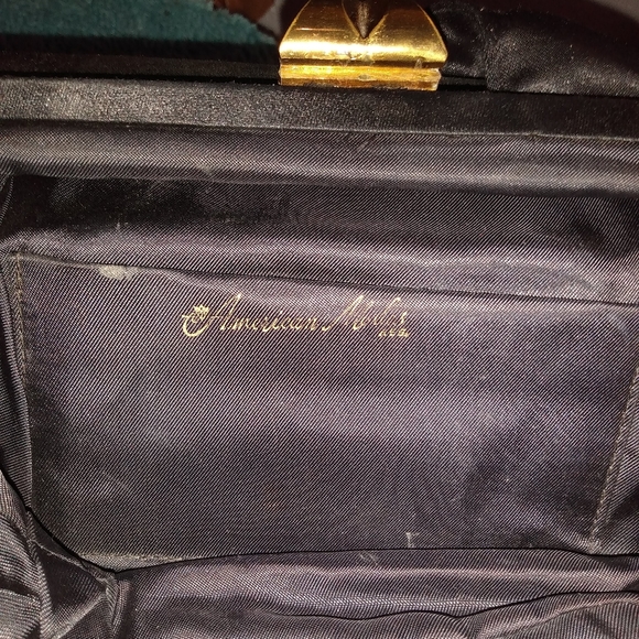 American Modes Vintage Black KissLock Handbag - Picture 7 of 8